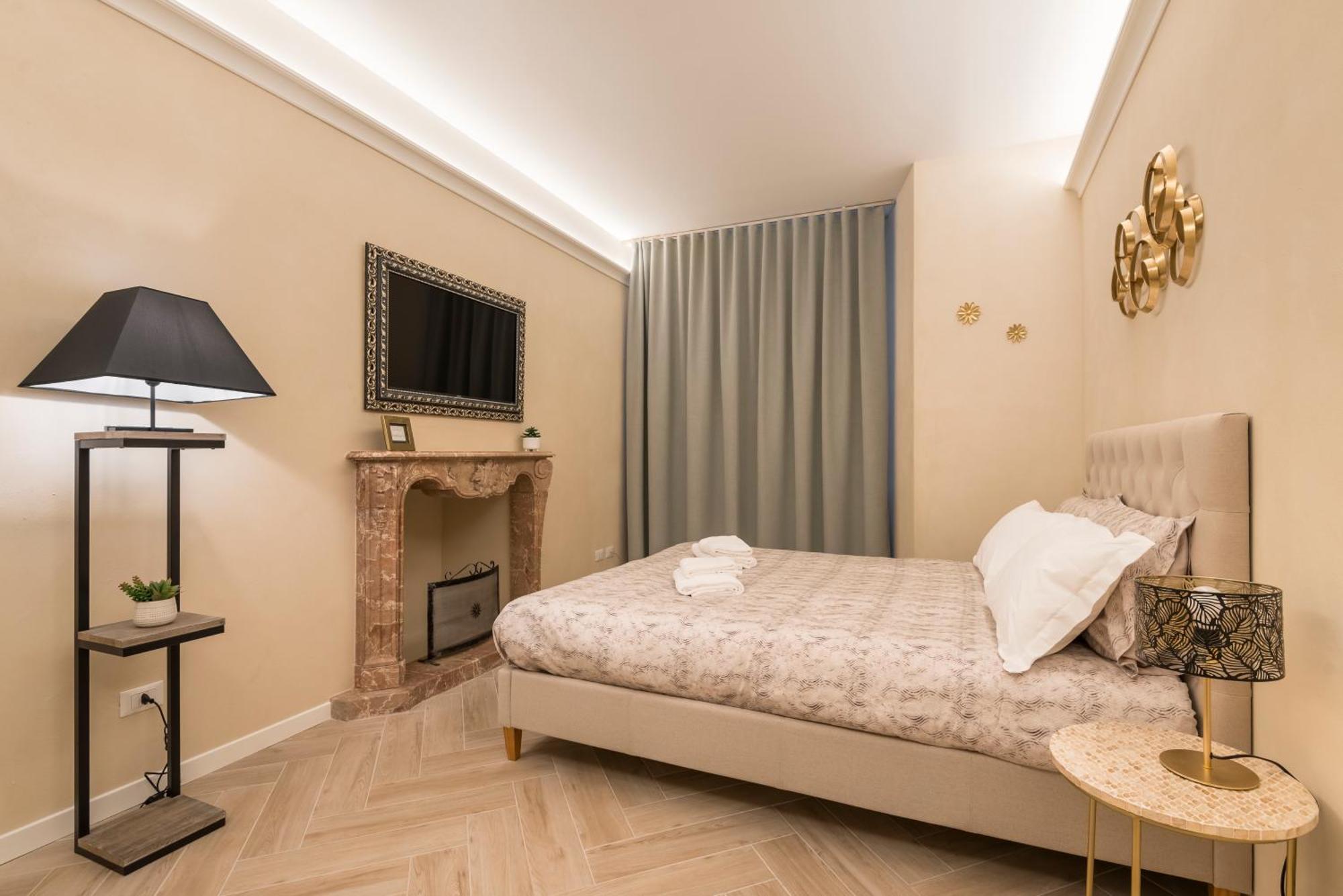 Golden Chic - Citta Alta Daire Bergamo Oda fotoğraf